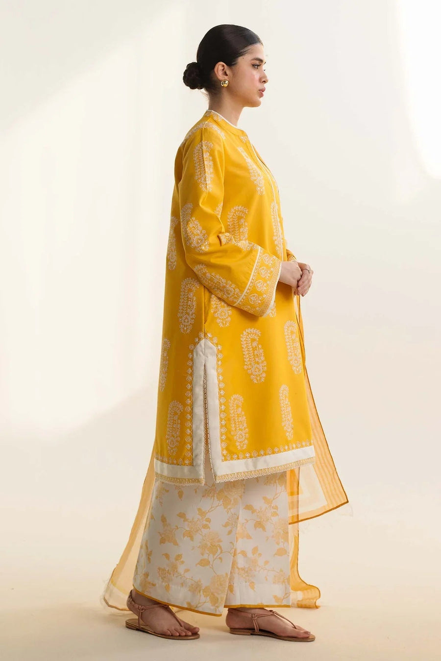 5427 ZARASHAHJAHAN LAWN