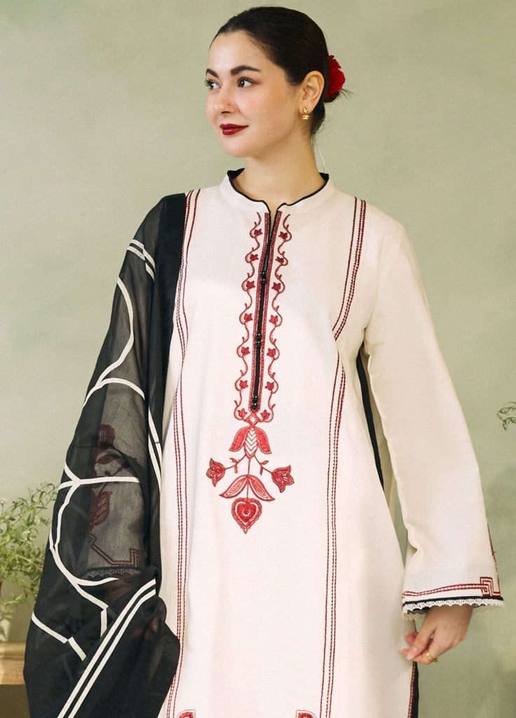 5228 ZARA SHAHJHAN LAWN